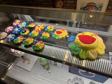 Load image into Gallery viewer, Takashi Murakami Kutakuta Flower Rainbow kaikai kiki