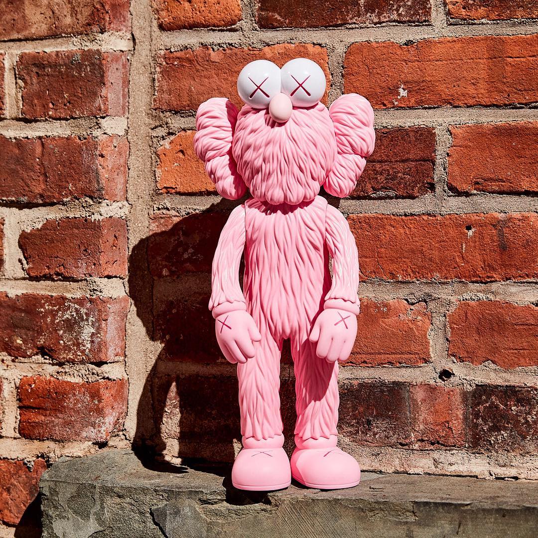 KAWS BFF Open Edition Vinyl Figure Pink – Designstoresyd