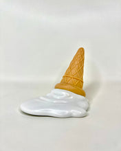 Load image into Gallery viewer, Ice cream soft cone door stopper
