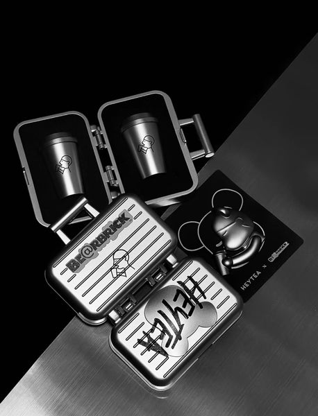 HEYTEA x BE@RBRICK 400% suit case and cup accessories – Designstoresyd