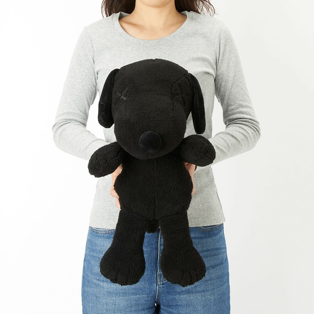 Kaws snoopy black online