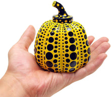 Load image into Gallery viewer, Yayoi Kusama pumpkin sculpture MOMA
