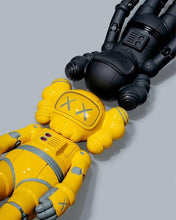 Load image into Gallery viewer, KAWS:HOLIDAY HANGZHOU - Figure kaws
